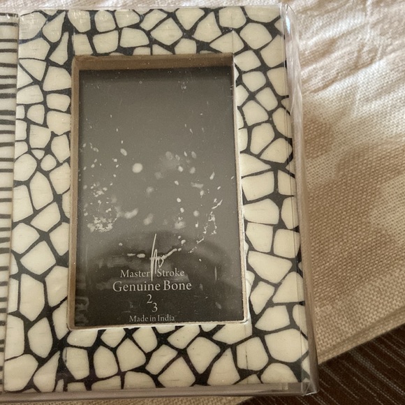 NWOT Set of 3 - 1.5” x 2.5” picture frames - Picture 5 of 5